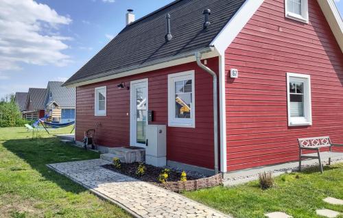 Το κτήριο όπου στεγάζεται  η παραθεριστική κατοικία