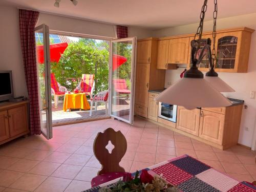 Kuchyň nebo kuchyňský kout v ubytování Bayerisch Wohnen