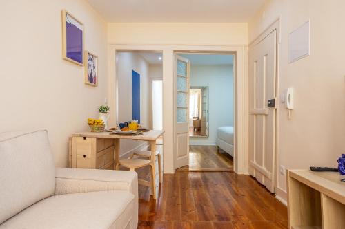Downtown Arch Apartments - Central Lisbon AC & WIFI
