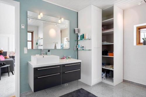 Ένα μπάνιο στο 496-Snedsted-Niels-Juels-Vej-33