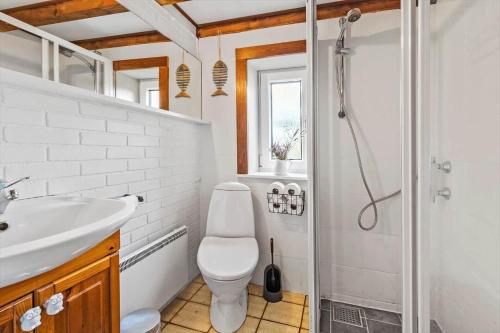 Un baño de 641-Snedsted-Istrupvej-21-C