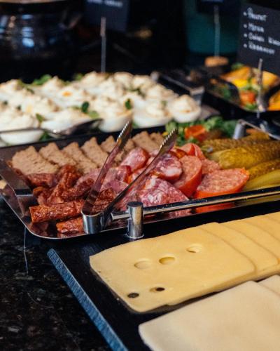 Hrana v oz. blizu hotela