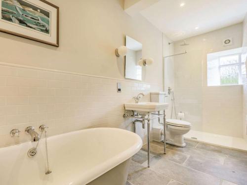 Et badeværelse på 1 Bed in Bridport oc-87529