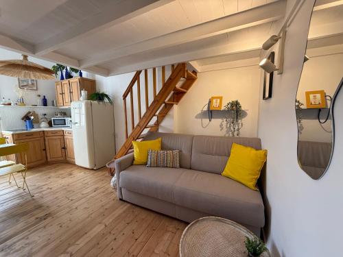 Χώρος καθιστικού στο La Plage Studio lumineux, balcon vue mer