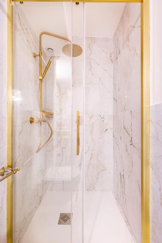 Cosy et chic appartement climatise a Montmartre