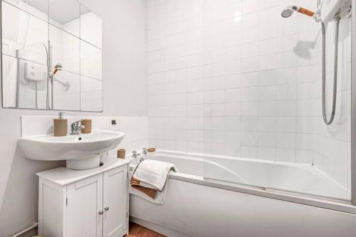 Et badeværelse på Stay Menorca Bolton