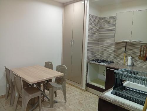 Η κουζίνα ή μικρή κουζίνα στο Paradise Rose