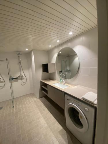 Et badeværelse på Ruka Village, 4BR Suite A27, 133m2