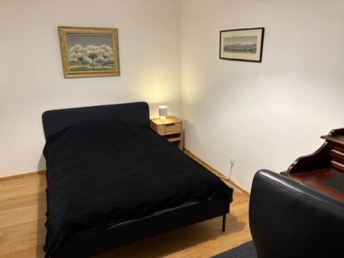 Erdgeschosswohnung mit Garage und Innenhof - westliches Wien