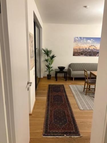 Erdgeschosswohnung mit Garage und Innenhof - westliches Wien