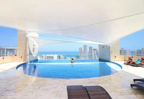 Bassein majutusasutuses Sea View või selle lähedal