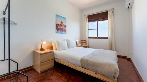 Cosy 3Bdr Flat near University by LovelyStay
