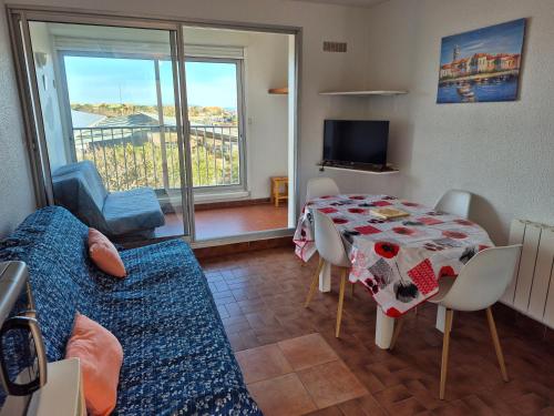 Acropole, Studio 4 personnes au pied de la plage