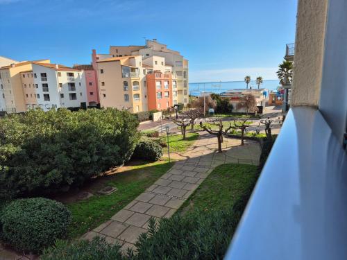 Acropole, Studio 4 personnes au pied de la plage