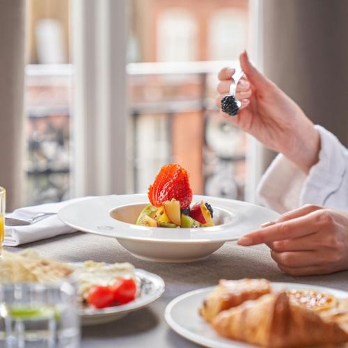 Toit hotelli aladel või selle läheduses