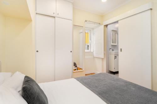 Machadinho Cosy Apartment by Soulplaces