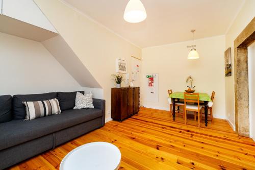 Machadinho Cosy Apartment by Soulplaces