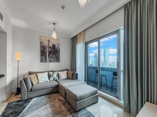 2204 DXB Marina, KingBed, Steps to Tram, Clubs & Dining, Bay Central photo 2