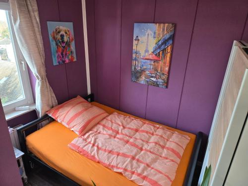 Postel nebo postele na pokoji v ubytování Ferienwohnung Nähe Flughafen