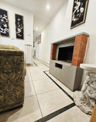 Florence Alfani Apartment