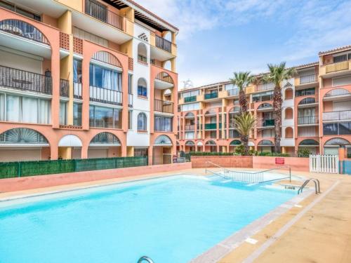 Alhambra, studio pour 4 personnes avec parking, piscine, clim