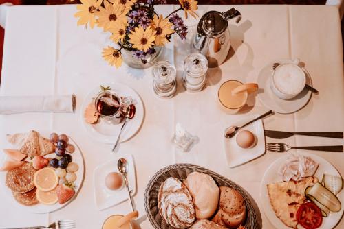 Jídlo v hotelu nebo okolí