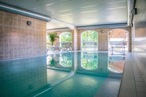 Bazén v ubytování Ferienwohnung Freudensee im Bayerischen Wald - Pool, Sauna nebo v jeho okolí