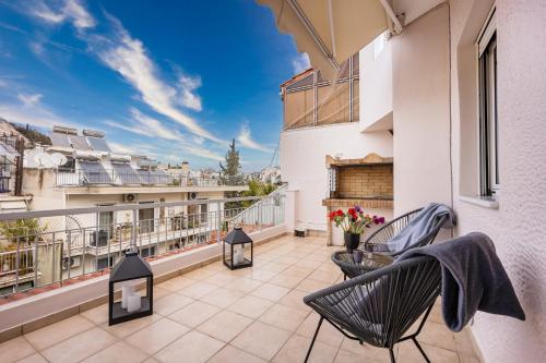 Penthouse in Koukaki with Acropolis view