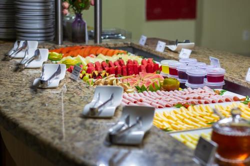 Jídlo v hotelu nebo okolí