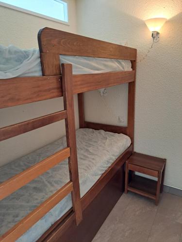 Alhambra, studio pour 4 personnes avec parking, piscine, clim