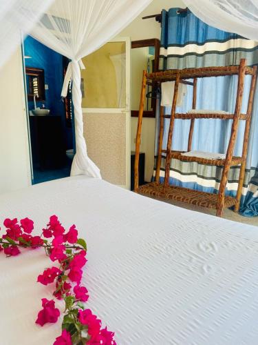 Кровать или кровати в номере Comfort En-suite Double Room with Balcony and AC