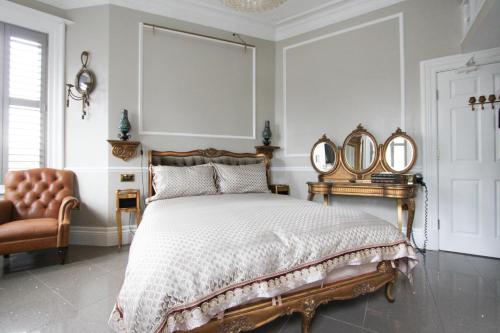 Tower Guest House photo 84