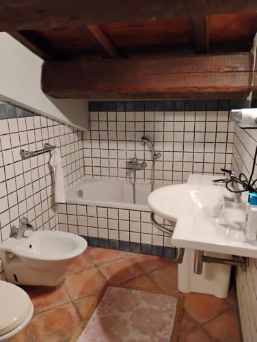 Ένα μπάνιο στο Il Gallo d' Oro - Pulcino