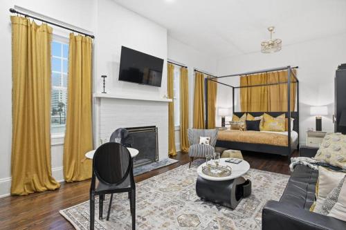 Giường trong phòng chung tại The Raven - 2nd Floor South Wing