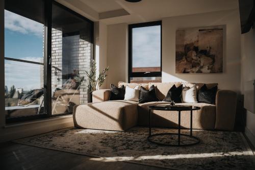 Posezení v ubytování 2 Bedroom - Old Trafford - Balcony - Free Parking