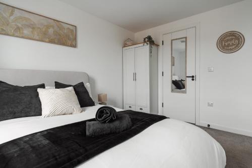 2 Bedroom - Old Trafford - Balcony - Free Parking photo 20