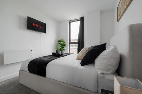 2 Bedroom - Old Trafford - Balcony - Free Parking photo 97