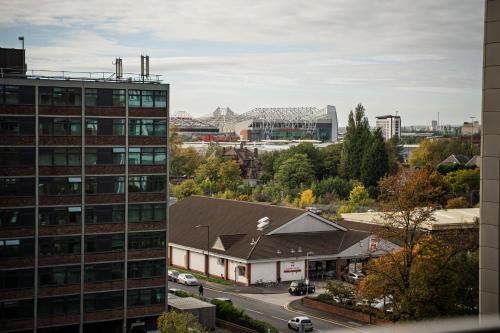 2 Bedroom - Old Trafford - Balcony - Free Parking photo 49