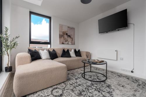 2 Bedroom - Old Trafford - Balcony - Free Parking photo 58
