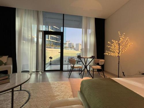 Khu vực ghế ngồi tại Huge Studio Near Burj Khalifa