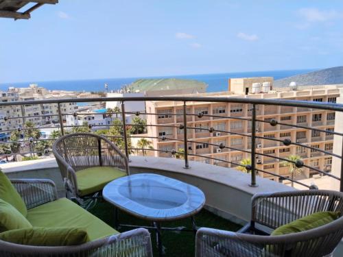 Apartment for rent in alex mahatah alraml alazarita محطه الرمل مكتبه اسكندريه فيو بحر