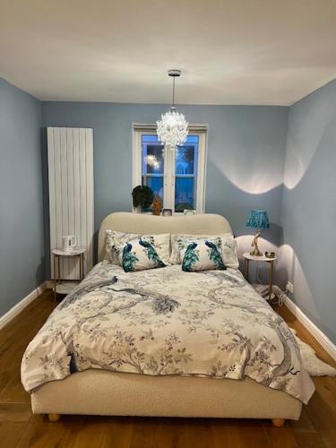 Postel nebo postele na pokoji v ubytování Treemon