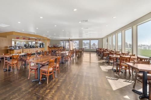 Restaurace v ubytování Best Western Plus Northwoods Inn