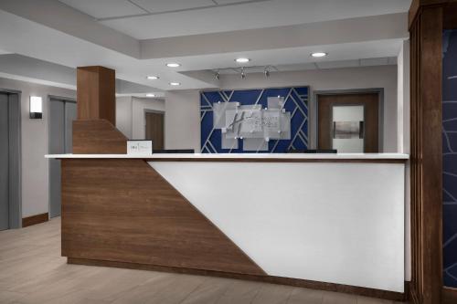 Vstupní hala nebo recepce v ubytování Holiday Inn Express Washington DC-BW Parkway by IHG