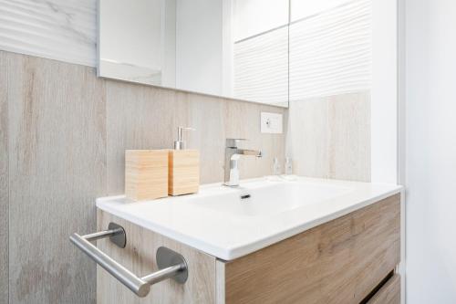 Easylife - Milan - Paoli 6 P3 - Navigli