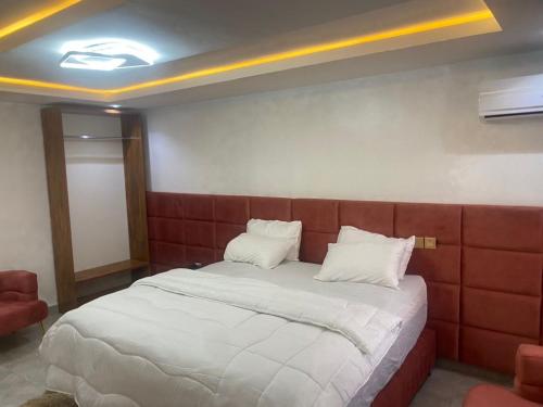 Fotografie z fotogalerie ubytování Nucfam Hotel Ojodu v destinaci Eggan