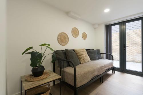 Posezení v ubytování Beautiful Apartment In Whitechapel Olive House