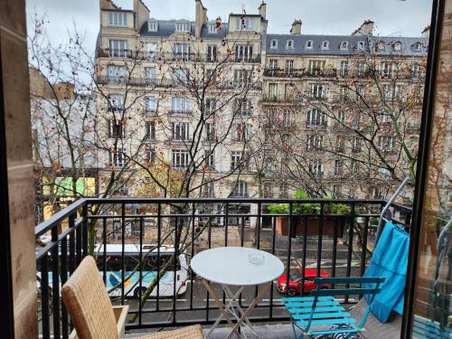Appartement-Next to Alesia métro station