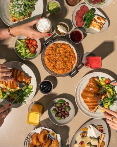 Jídlo v hotelu nebo okolí