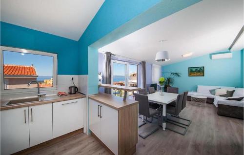 Nice Apartment In Makarska With House Sea View